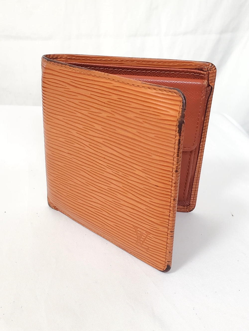Louis Vuitton Epi Leather Bifold Wallet in Cognac